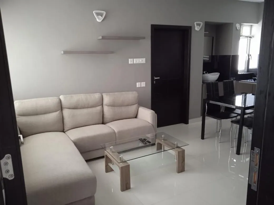Traven Homes Earthspace Transit Kochi Inde